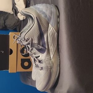 Nike Zoom Kobe Venomenom 5 Wolf Grey Purple